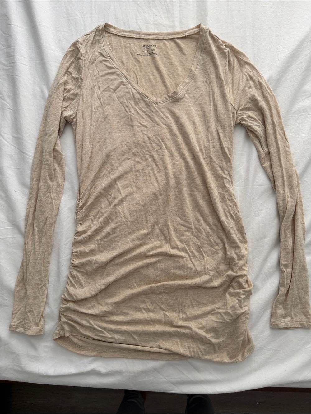 Motherhood Maternity cream Heathered Long-Sleeve V-Neck Top size xs